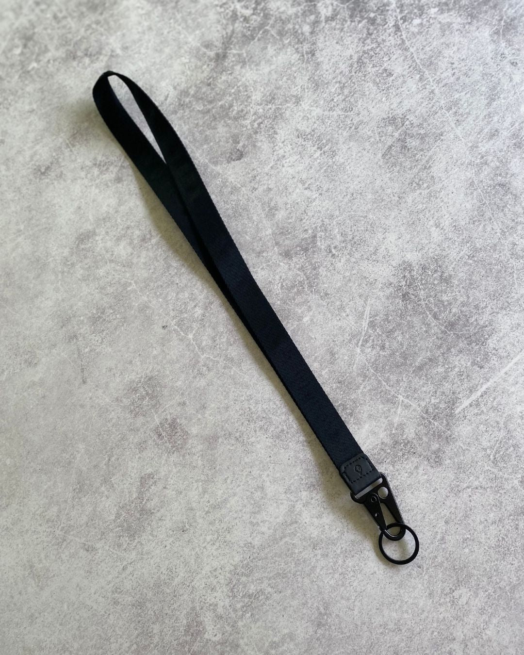黒い冬 Black Winter Lanyard
